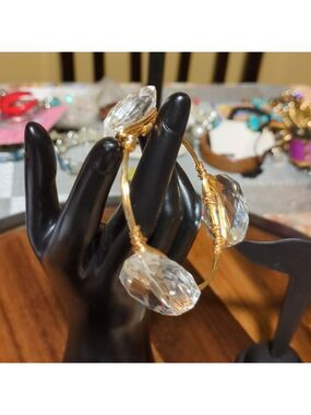 Large‎ clear Wire Crystal Bangle bracelet, Gold Tone